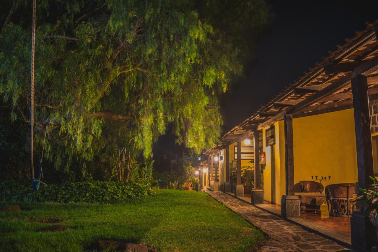 Hotel Toliman San Lucas Tolimán Exterior foto
